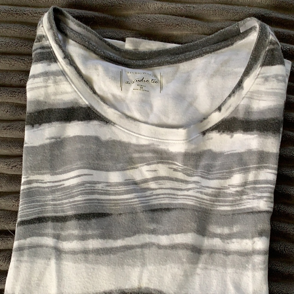 Studio Works tshirt - Picture 4 of 4
